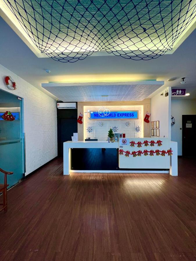 New World Express Motel Bintulu Kültér fotó