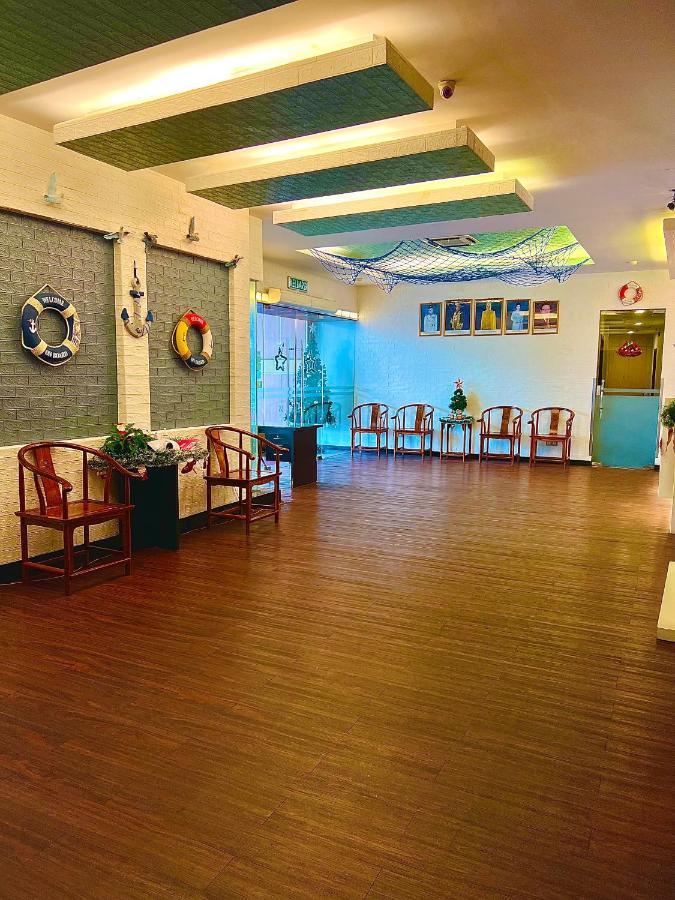 New World Express Motel Bintulu Kültér fotó